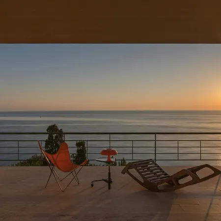 Modernist With Private Sea Access Nyaraló Porticello